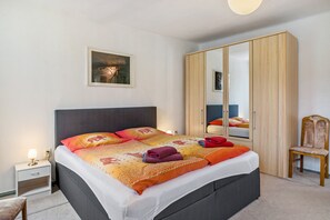 2 habitaciones, wifi gratis y ropa de cama 