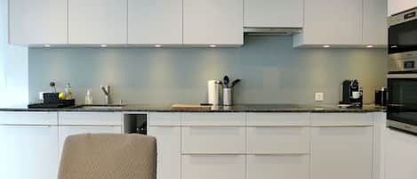 Fridge, microwave, oven, dishwasher