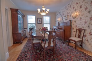 Dining - Caroline Street Delight! (Saratoga Springs)