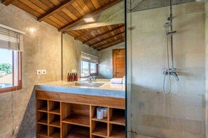Apartment | Bathroom | Free toiletries, hair dryer, towels, toilet paper - Bisma Apartments by Hombali (Canggu)