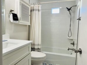 Hair dryer, towels - Amelia Island 2 Bedroom Oceanfront Private Home (Fernandina Beach)