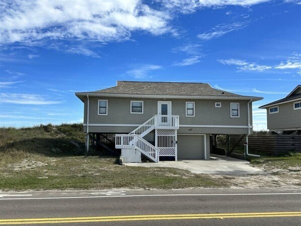 Exterior - Amelia Island 2 Bedroom Oceanfront Private Home (Fernandina Beach)
