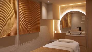 Couples treatment room(s), sauna, body treatments, aromatherapy