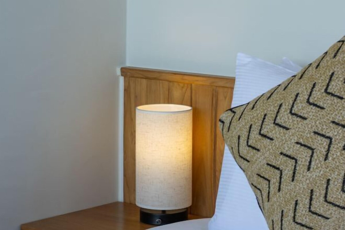 Sengetøy av topp kvalitet, memory foam-senger, minibar og safe på rommet