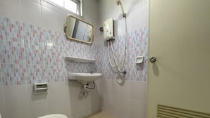 تجهيزات دش، مناشف، صابون، شامبو