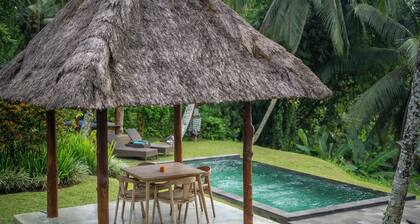 Green Sari Private Villa