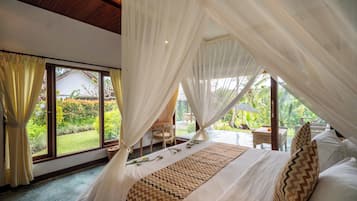 Vila exclusiva, piscina particular | Vista do quarto