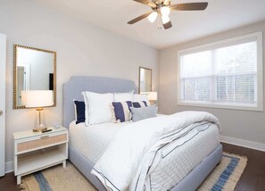 3 chambres, fer et planche à repasser, Wi-Fi, literie fournie