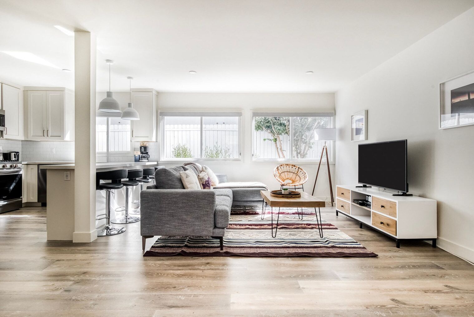 Trendy Redondo Beach 2BR, nr Pier, Beach & Restaurants, by Blueground