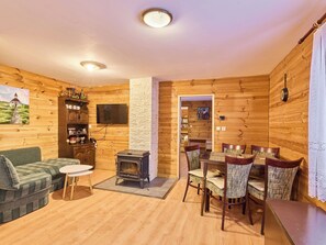 Televisión, chimenea