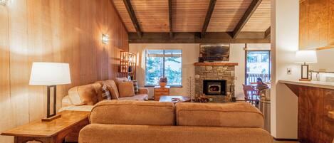 Smart TV, fireplace, table football, ping pong