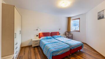 2 Schlafzimmer, Bügeleisen/Bügelbrett, kostenloses WLAN, Bettwäsche