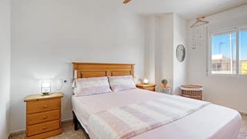 2 chambres, fer et planche Ă repasser, Wi-Fi gratuit, draps fournis