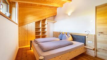 1 camera, ferro/asse da stiro, Wi-Fi gratuito, lenzuola