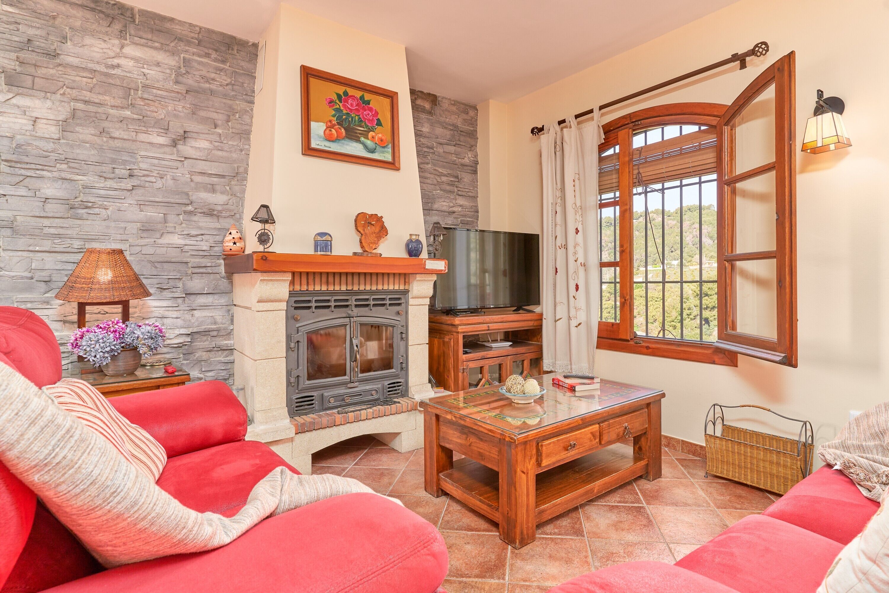 TV, fireplace, table tennis