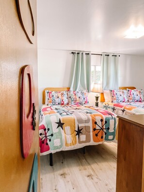 3 slaapkamers, een strijkplank/strijkijzer, wifi, beddengoed