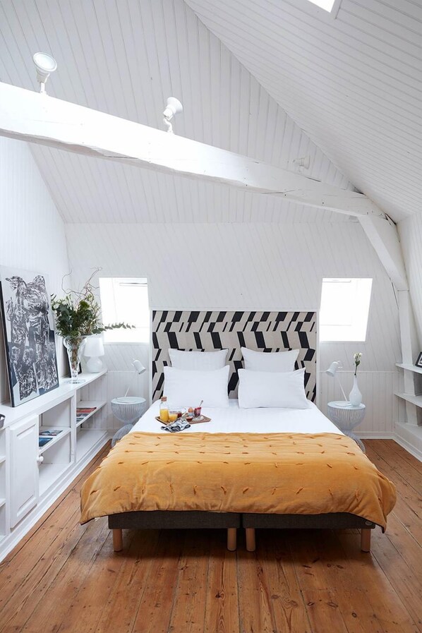 1 bedroom, free WiFi - LE 64, Chambre Bois DES Combles (EU)