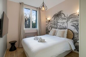 1 bedroom, iron/ironing board, travel crib, WiFi
