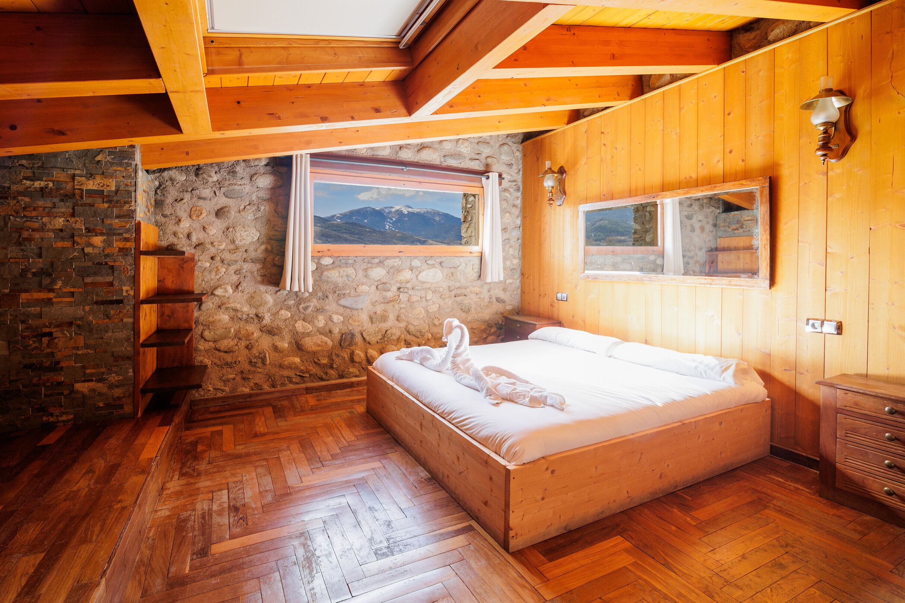 4 chambres, Wi-Fi gratuit, draps fournis