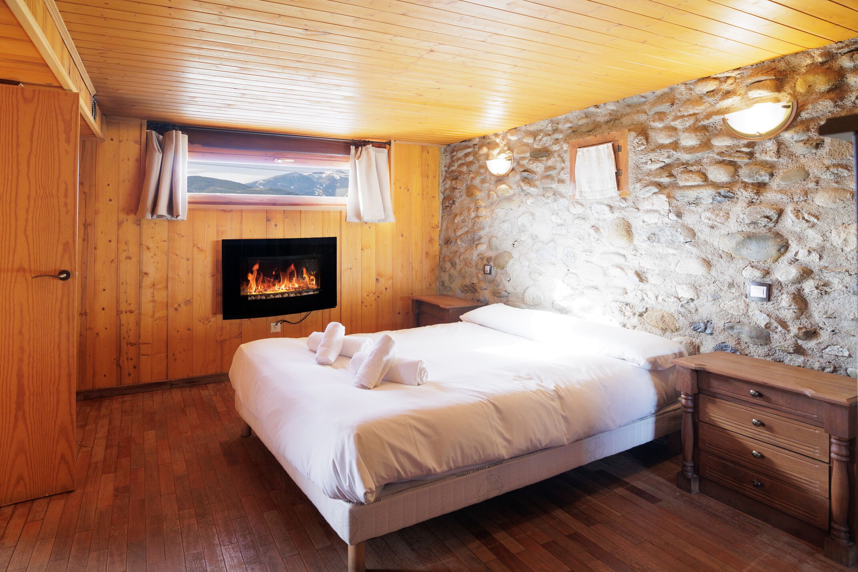 4 chambres, Wi-Fi gratuit, draps fournis