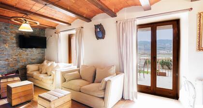 Chalet 'Masia D'en Cot' with Wi-Fi and Air Conditioning