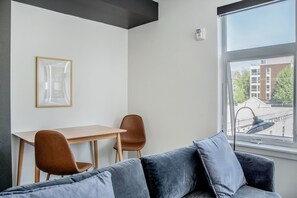 Téléviseur, chaîne audio