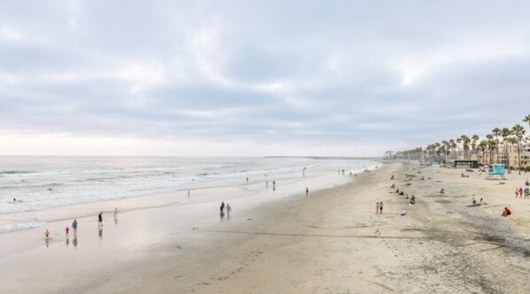 On the beach - Oceonside Pier Resort by Wyndham 2 Bdrm (Oceanside)