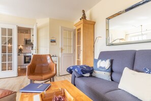 TV, DVD player, stereo