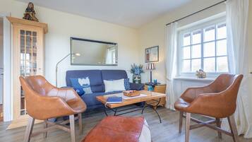 Téléviseur, lecteur de DVD, chaîne audio