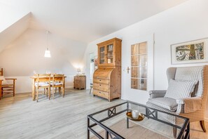 Fernseher, Stereoanlage