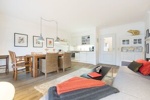 Uklassifisert bilde, 2 av 24, knapp