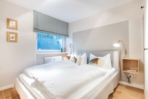 2 chambres, fer et planche à repasser, Wi-Fi, draps fournis