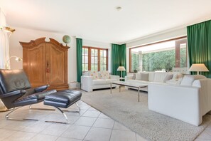 TV, DVD player, stereo