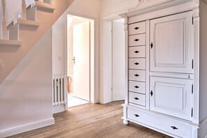Interior - Sharky Bay - Die Reetgedeckte, Gepflegte Anlage Liegt auf Einem ca. 2000 m² Großem Grundstück (Sylt-Ost)