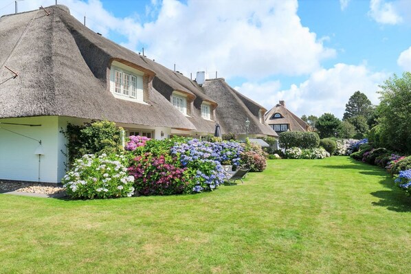 Unclassified image, 1 of 16, button - Lütje Hooge, Whg. 30 - Dieses Friesische Domizil Befindet Sich in Ruhiger Lage im Ortsteil Keitum (Sylt-Ost)