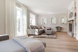 Uklassifisert bilde, 2 av 49, knapp