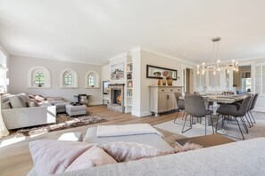 Uklassifisert bilde, 3 av 49, knapp