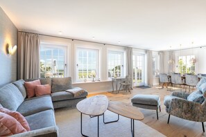 Imagen sin descripción, 4 de 36, botón