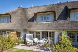 Terrace/patio - Lille Hygge - Modere, Komplett Ebenerdige Wohnung in Ruhiger Lage (Sylt-Ost)