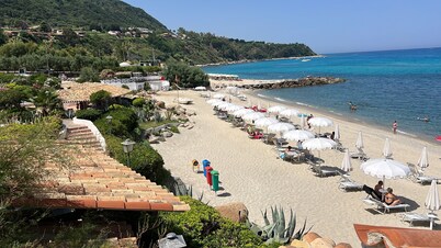 Villa 'Edith' with Sea View, Shared Pool, and Air Conditioning