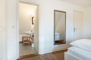2 chambres, fer et planche à repasser, Wi-Fi, literie fournie