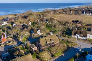 Unclassified image, 5 of 25, button