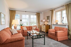 Unclassified image, 2 of 13, button