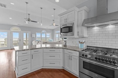 Ocean View! Pool, Waterslide, Elevator & Firepit