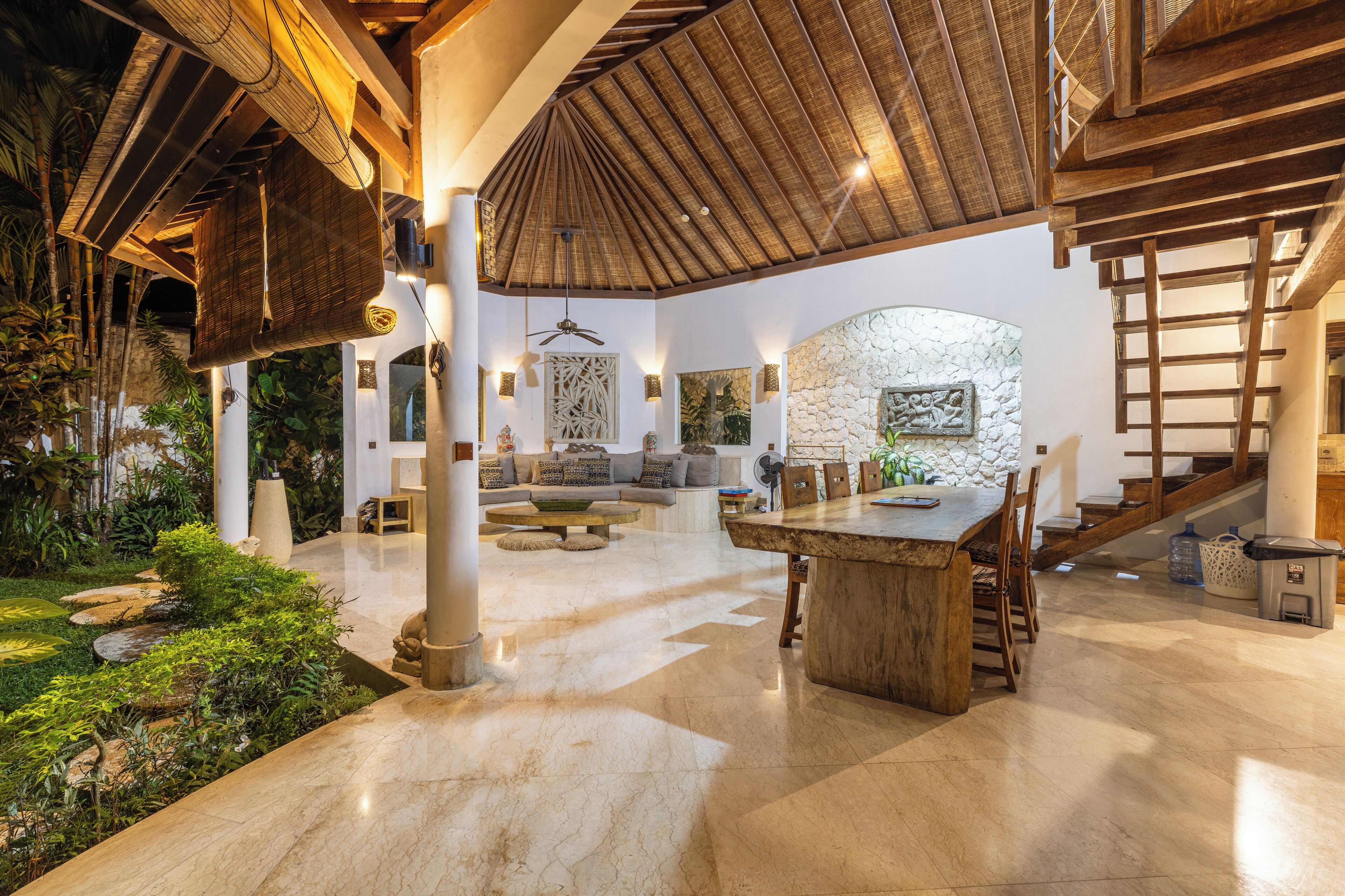 奢华别墅 | 起居区 | 平板电视