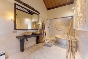 Luxury-Villa | Badezimmer