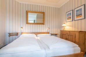 2 makuuhuonetta, tallelokero huoneessa, silitysrauta/-lauta, Wi-Fi