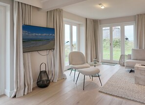 TV, fireplace - Smuk Hus - Smuk-hus - Wohnen Über den Dächern von Hörnum (Hörnum (Sylt))