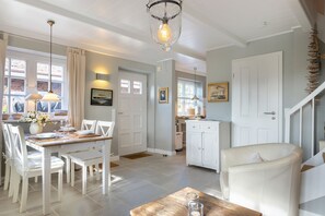 Unclassified image, 3 of 24, button - Paulas Hüs - Fiete - Die Fiete, ca. 50 m² ist Besonders Liebevoll für bis zu 3 Personen (Sylt-Ost)