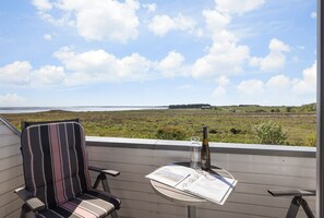 Property grounds - Schütze OG - Wohnung im Obergeschoss mit Freiem Blick Über die Heide zum Wattenmeer (Sylt-Ost)